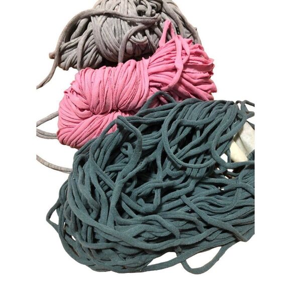 20 lbs of Handmade T-Yarn Recycled T-Shirts - Picture 3 of 4